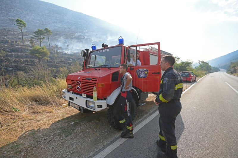 Požar kod Žrnovnice lokaliziran