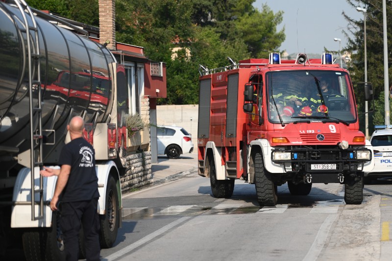 Požar kod Žrnovnice lokaliziran