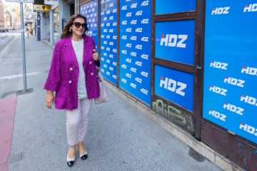 Dolazak članova na sastanak Predsjedništva HDZ-a