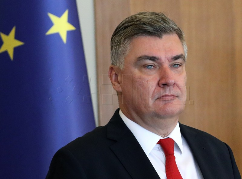 Predsjednik Milanović odlikovao Danijela Markića Redom kneza Branimira s ogrlicom