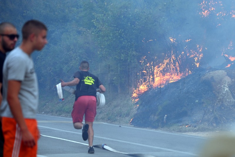 Eskalirao požar kod Žrnovnice