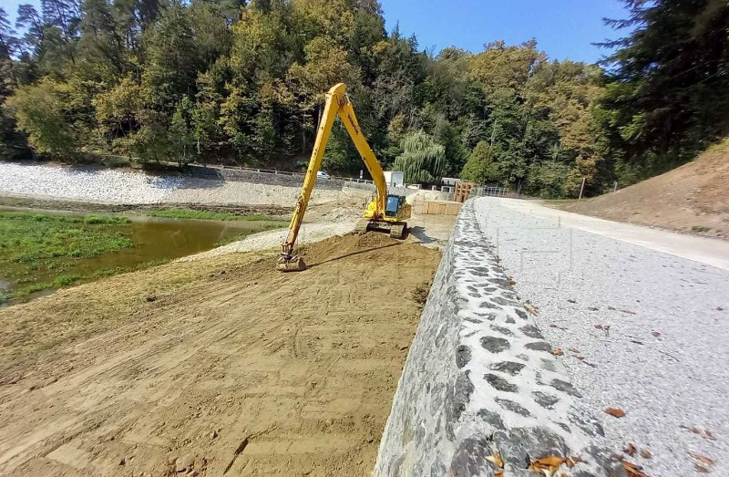 Završava čišćenje Trakošćanskog jezera, odobreno sufinanciranje iz NPOO-a