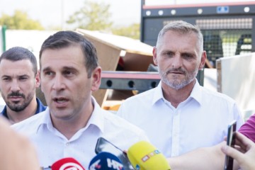 Split: Konferencija za medije HDZ-a pod nazivom "Pomozimo Puljku, očistimo grad"