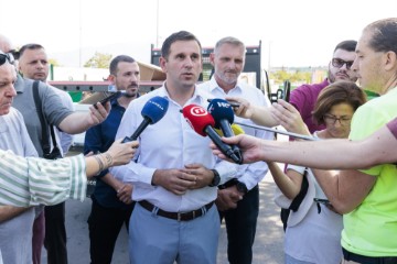 Split: Konferencija za medije HDZ-a pod nazivom "Pomozimo Puljku, očistimo grad"