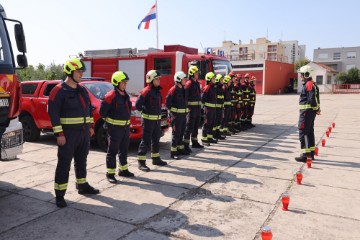 Zadar: Odana počast vatrogascima poginulim u kornatskoj tragediji