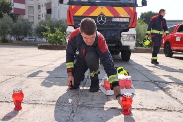 Zadar: Odana počast vatrogascima poginulim u kornatskoj tragediji