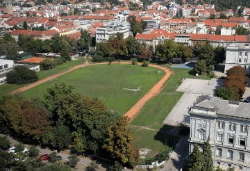 Srednjoškolsko igralište u Klaićevoj