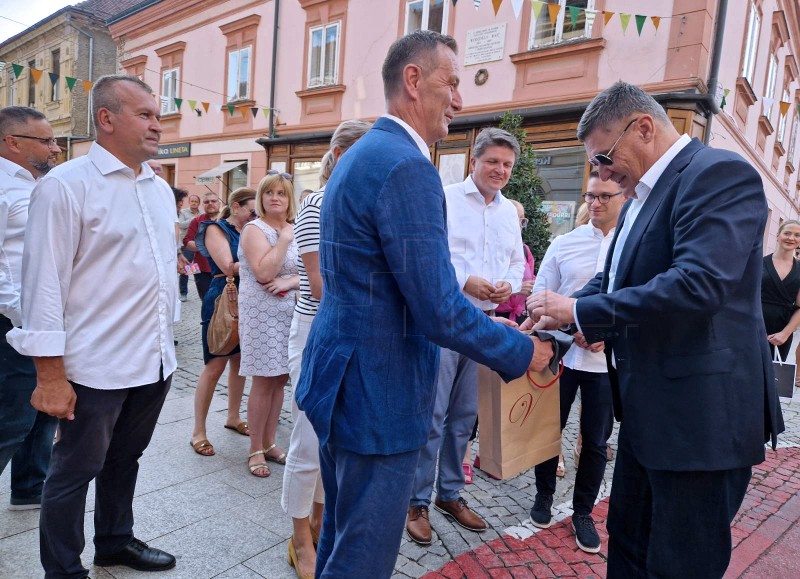 Predsjednik Milanović obišao varaždinski Špancirfest