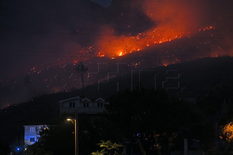 Novi požar kod Žrnovice