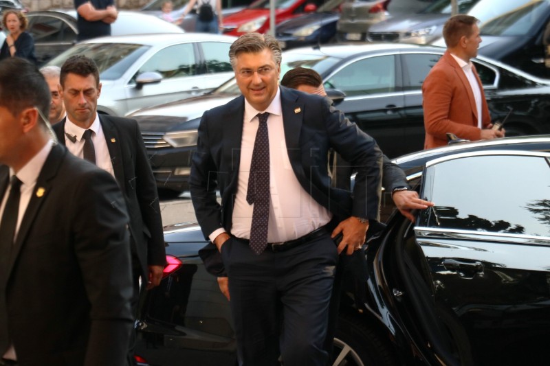 Plenković stigao na sjednicu HDZ-a BiH