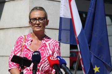 Roditelji djece s teškoćama i udruge ispred ministarstva