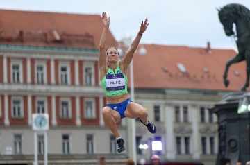 Zagreb City Challenge - skok u dalj na Trgu bana Jelačića