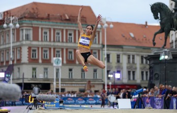 Zagreb City Challenge - skok u dalj na Trgu bana Jelačića