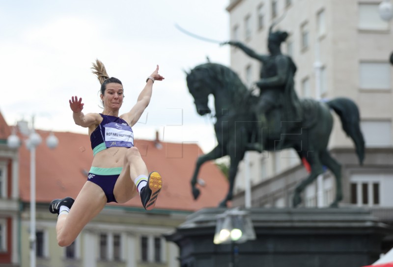 Zagreb City Challenge - skok u dalj na Trgu bana Jelačića