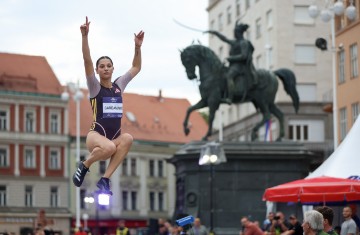 Zagreb City Challenge - skok u dalj na Trgu bana Jelačića