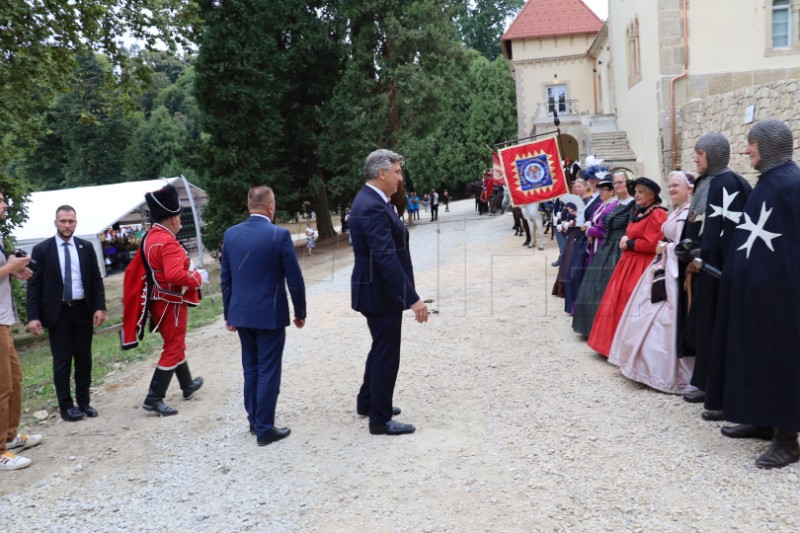 Županu Stričaku uručena plaketa 'Varaždinska županija - prijatelj djece'