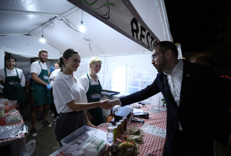 Gradonačelnik Tomašević obišao 16. ZeGeVege festival 