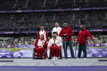 Dodjela medalja u bacanju kugle za muškarce u kategoriji F33