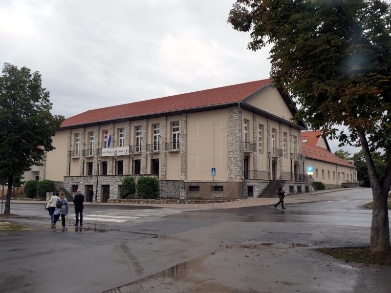 Predsjednik Vlade Andrej Plenković posjetio Sisačko-moslavačku županiju