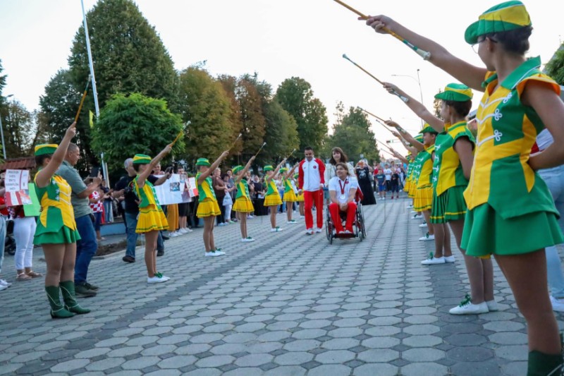 Grubišnopoljci dočekali Denija Černija, župan mu uručio novčanu nagradu