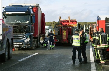 Jedna osoba poginula, dvoje ozlijeđenih na A3 između čvorišta Nova Gradiška i Okučani