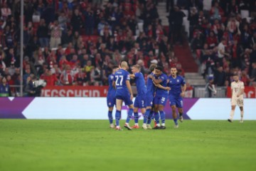 Liga prvaka, Bayern - Dinamo