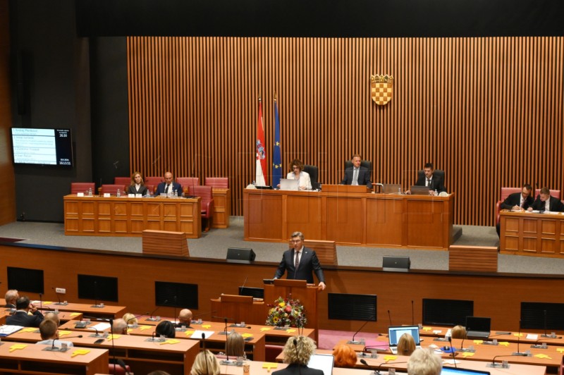 Izvješće premijera Plenkovića o sastancima Europskog vijeća