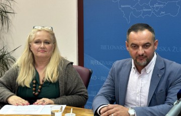 Projekt Centra „Mato Lovrak“ u Velikom Grđevcu „Veliki i mali - ajmo u kazalište“