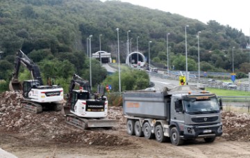 Butković obišao radove na raskrižju Škurinje