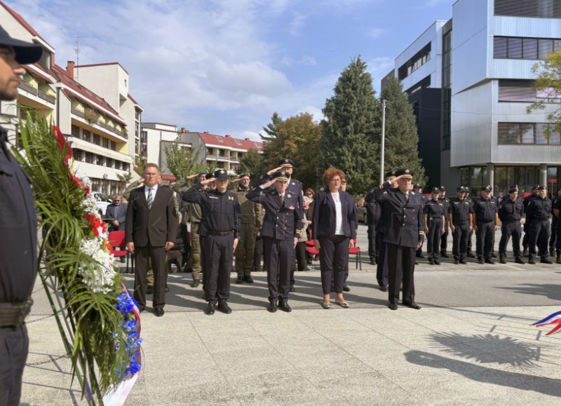 Bjelovar: Komemoracija za poginule i nestale redarstvenike