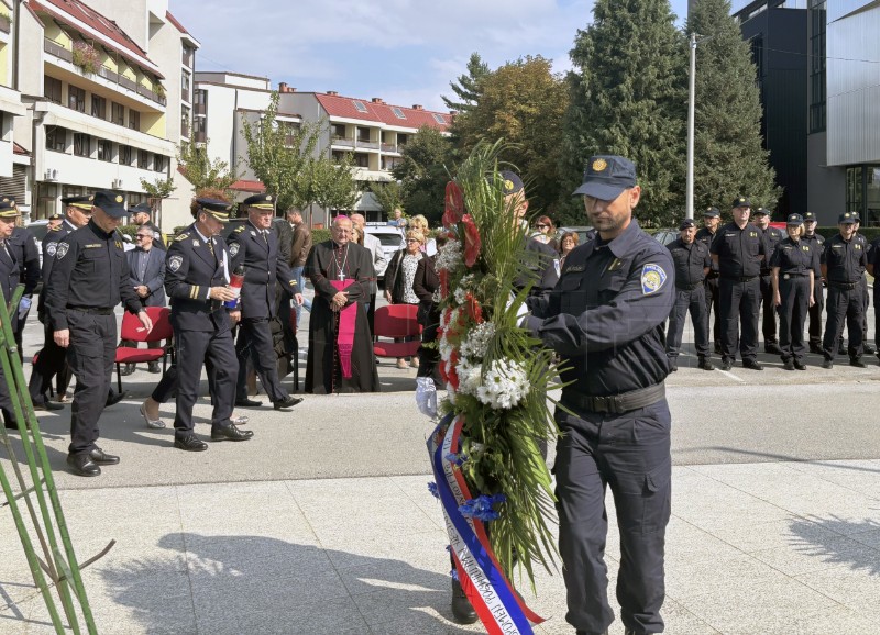 Bjelovar: Komemoracija za poginule i nestale redarstvenike