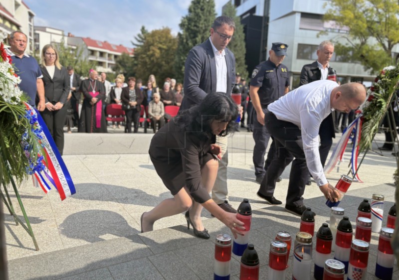 Bjelovar: Komemoracija za poginule i nestale redarstvenike