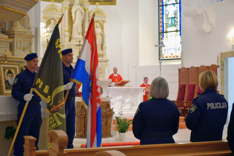 Bjelovar: Komemoracija za poginule i nestale redarstvenike