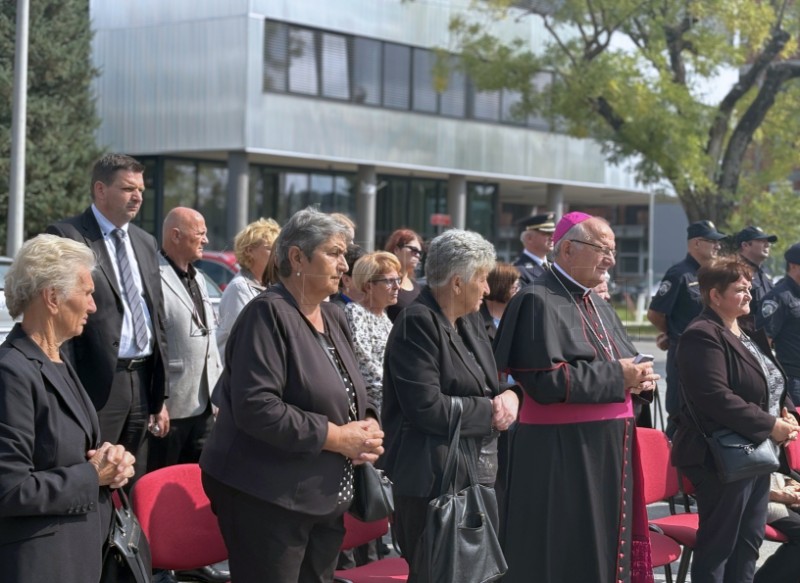 Bjelovar: Komemoracija za poginule i nestale redarstvenike