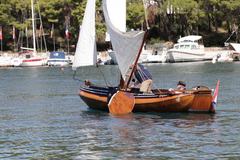 Hvar: Počeo Festival brodova, mora i mornara "Dani u Vali"