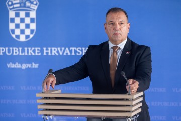 Beroš: Nova regulacija grijanih duhanskih proizvoda