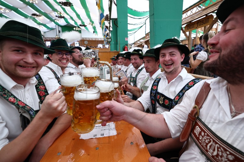 GERMANY TRADITION OKTOBERFEST