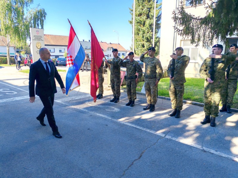 Anušić posjetio vojarnu "Bilogora" u Bjelovaru