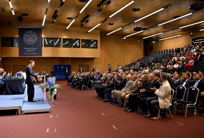 Predsjednik Republike sudjelovao na Svečanoj sjednici Fakultetskog vijeća