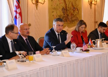  Plenković s hrvatskom poslovnom zajednicom Los Angelesa