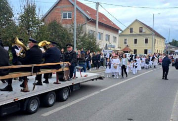 Milanović na "Pajdaškom sprehajanju" u Zlataru