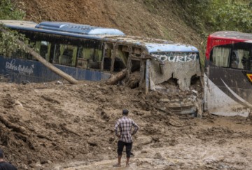 epaselect NEPAL DISASTERS LANDSLIDE