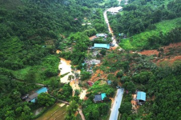 VIETNAM LANDSLIDE