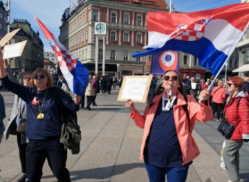 Umirovljenici prosvjedom traže da prosječna mirovina bude 60 posto plaće