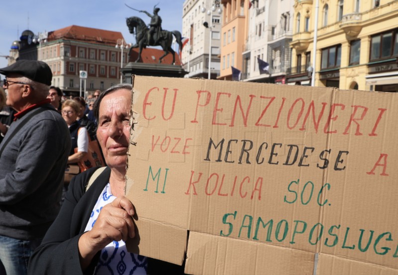 Umirovljenici prosvjedom traže da prosječna mirovina bude 60 posto plaće