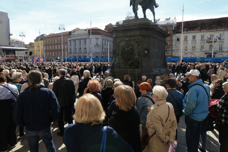 Umirovljenici prosvjedom traže da prosječna mirovina bude 60 posto plaće