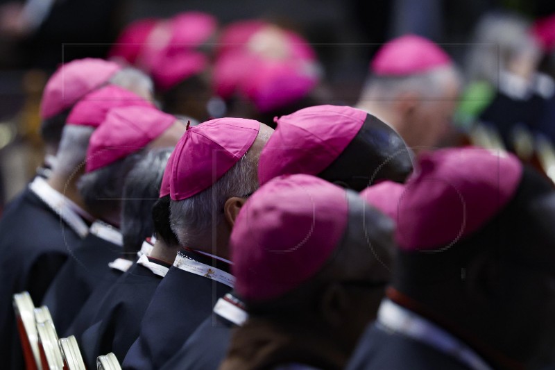 VATICAN POPE SYNOD