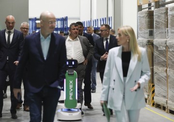 Otvoreno Centralno skladište Pevexa na Jankomiru 