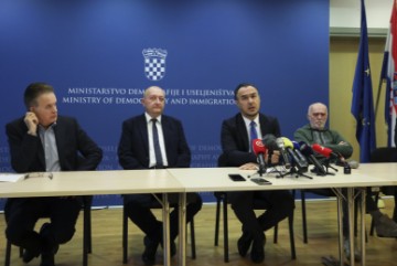 Konferencija za medije ministra Šipića