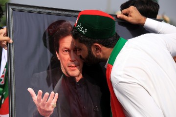 PAKISTAN PROTESTS KHAN